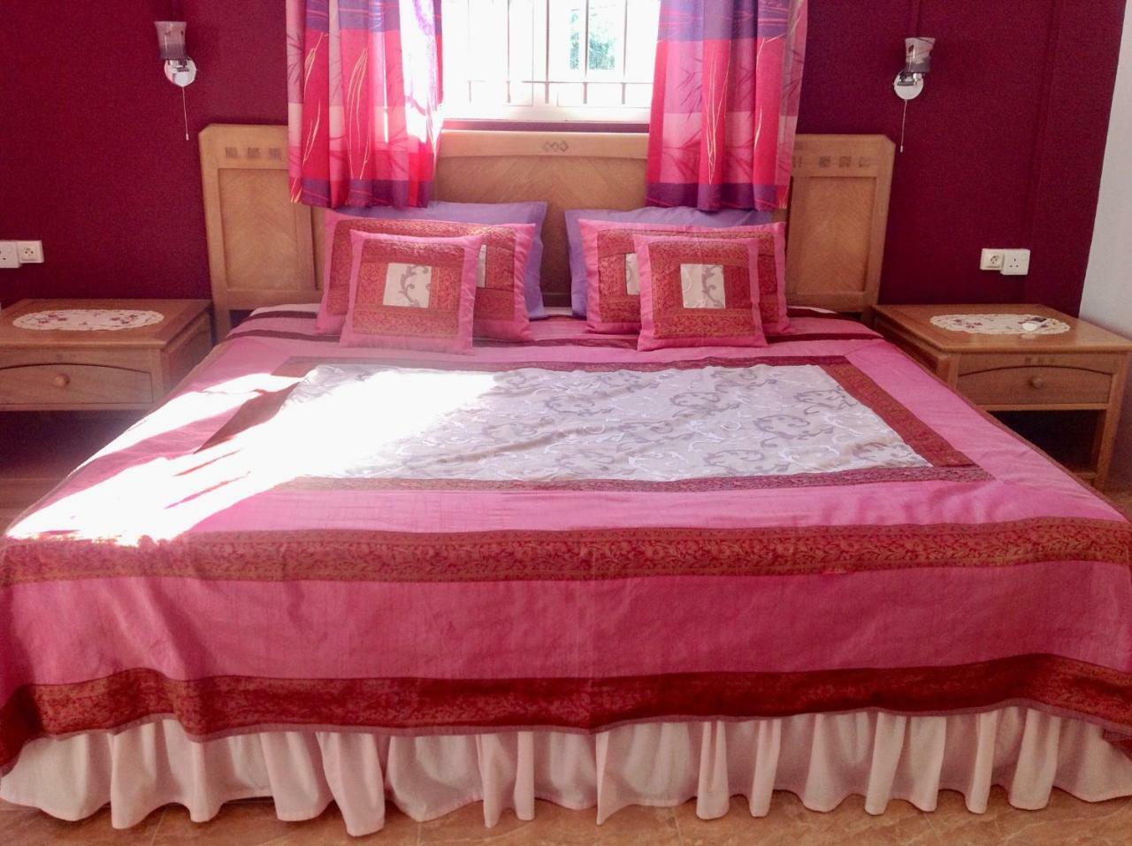 Fayruz Villa Is A 3 Bedroom, 3 Bathroom Detached House With Ac And Swimming Pool 5 Minutes Walk From Flic En Flac Public Beach Exteriér fotografie